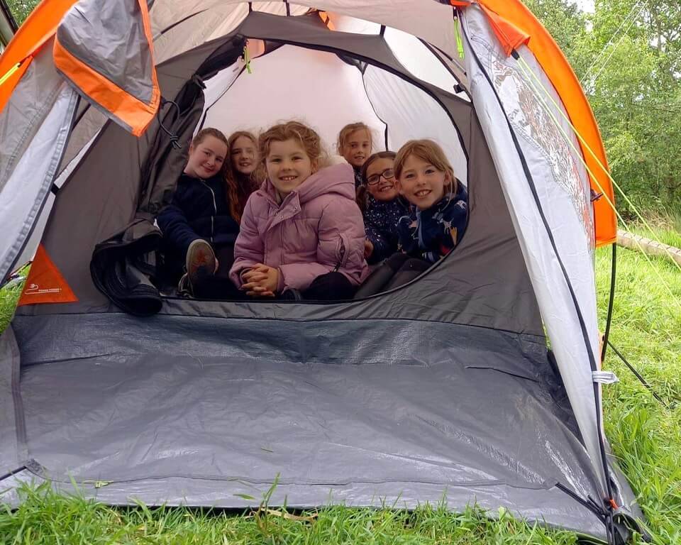 Brownies camping - Girlguiding East Lothian